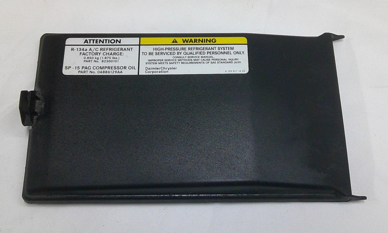 2004 - 2008 Chrysler Crossfire OEM Relay Fuse Cover Housing 5097895AA  B1