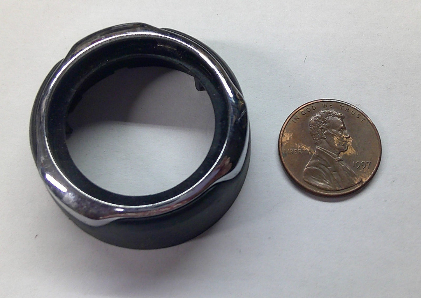 2014 - 2017 FORD FUSION STEREO TUNER RADIO OUTER KNOB RING OEM FACTORY - RarePartsFinder.Com