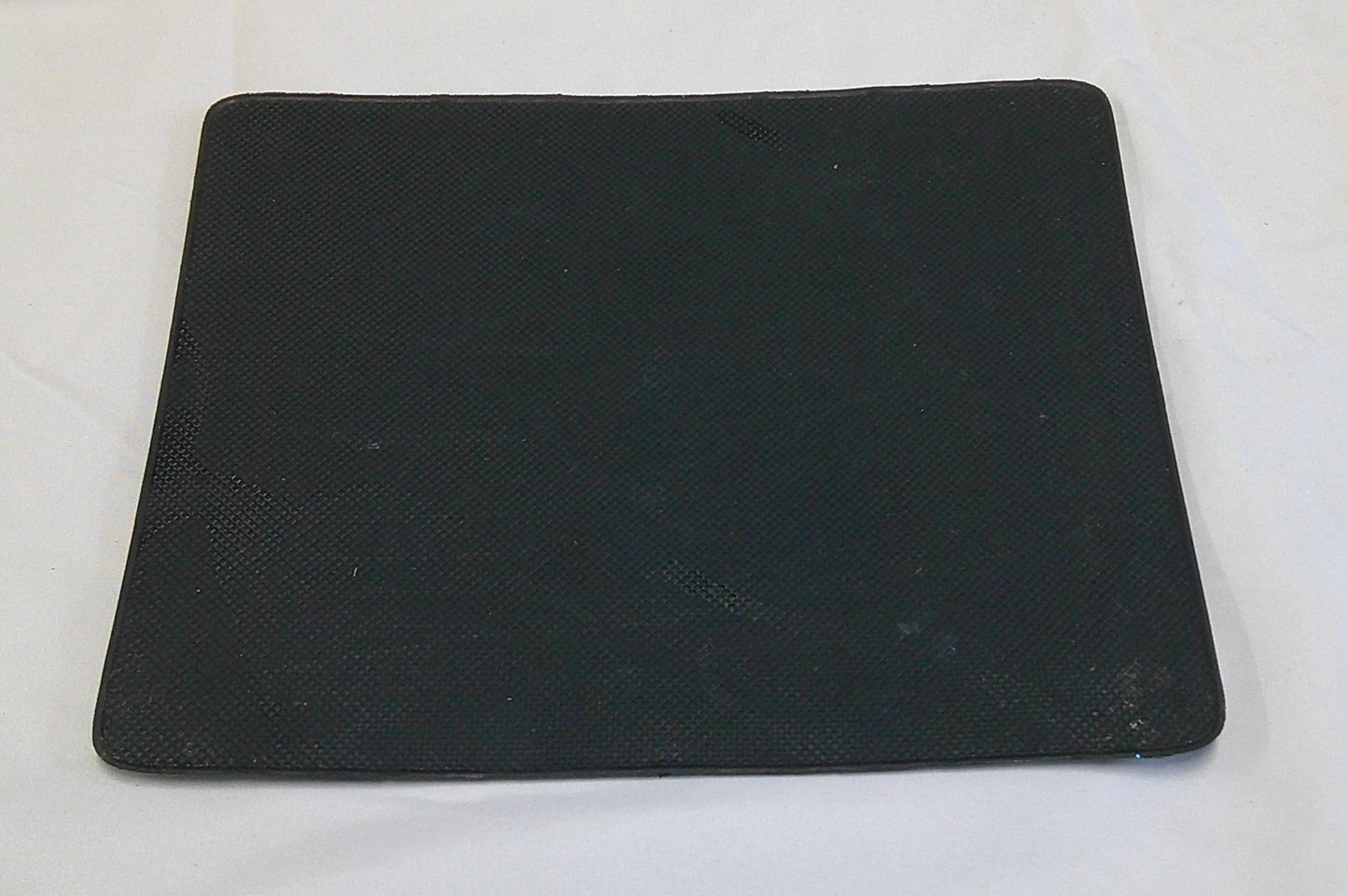07 - 14 Yukon Tahoe Front Floor Compartment Console Mat 15134788 B10 - RarePartsFinder.Com