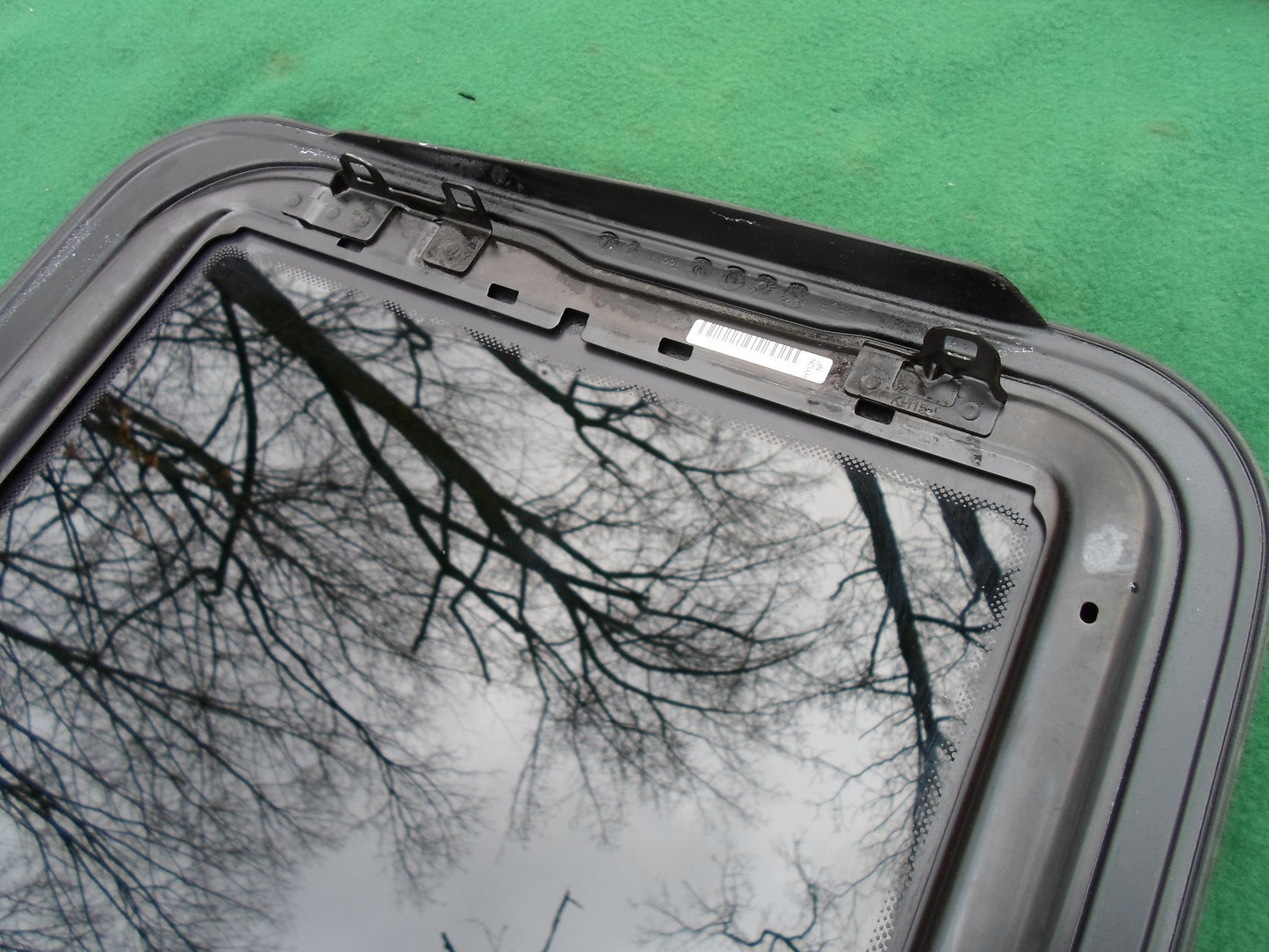 2008 YEAR SPECIFIC HYUNDAI SONATA OEM  FACTORY SUNROOF GLASS FREE SHIPPING!