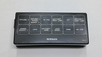 96 - 00 Nissan Pathfinder Front Relay Fuse Box Upper Cover Lid 0W012 B3