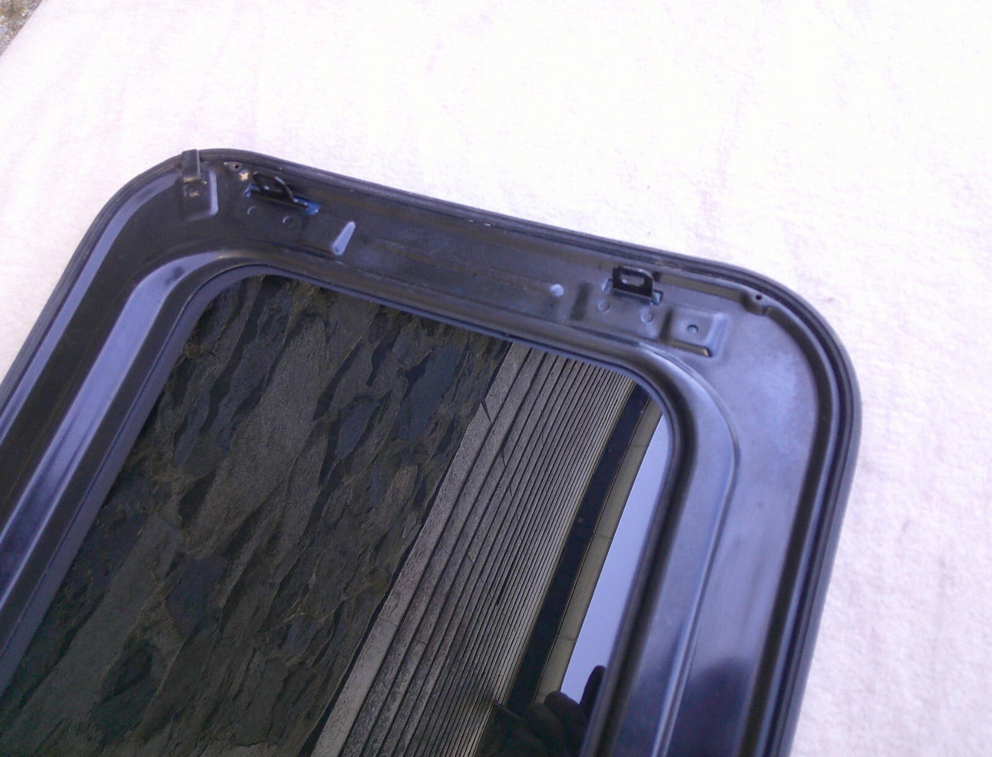 2006 - 2007 MITSUBISHI LANCER OEM FACTORY SUNROOF GLASS FREE SHIPPING