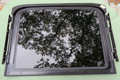 2009 - 2016 LINCOLN MKS REAR OEM FACTORY SUNROOF GLASS NO ACCIDENT REE SHIPPING - RarePartsFinder.Com