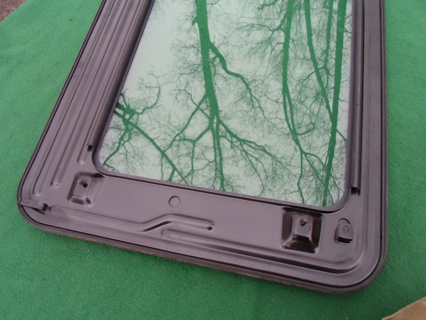 2003 NISSAN MAXIMA YEAR SPECIFIC OEM FACTORY SUNROOF GLASS