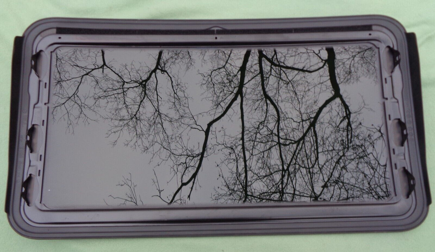 2018 BMW 320i YEAR SPECIFIC OEM FACTORY SUNROOF GLASS NO ACCIDENFREE SHIPPING! - RarePartsFinder.Com