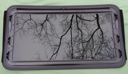 2018 BMW 320i YEAR SPECIFIC OEM FACTORY SUNROOF GLASS NO ACCIDENFREE SHIPPING! - RarePartsFinder.Com