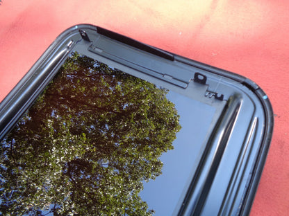 2006 - 2012 TOYOTA RAV4 OEM FACTORY SUNROOF GLASS PANEL FREE SHIPPING! - RarePartsFinder.Com