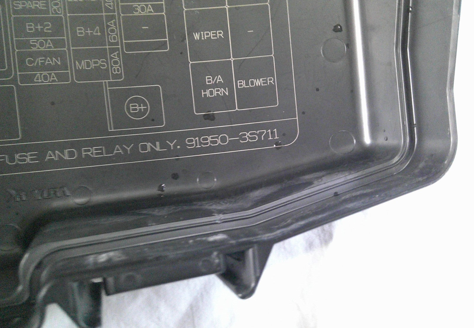 09 - 14 Hyundai Sonata Engine Compartment Relay Fuse Cover Lid 91950-3S711 R2 - RarePartsFinder.Com