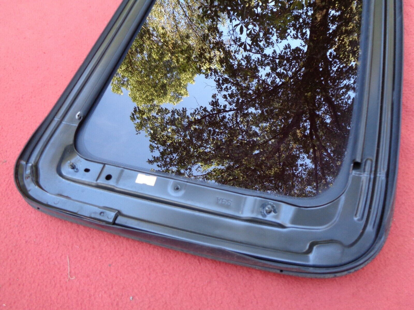 2006 HONDA CRV YEAR SPECIFIC OEM FACTORY SUNROOF GLASS  FREE SHIPPING! - RarePartsFinder.Com