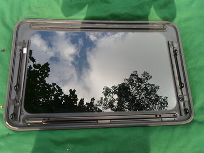 2009 CHEVY IMPALA OEM FACTORY  SUNROOF GLASS NO ACCIDENT FREE SHIPPING! - RarePartsFinder.Com