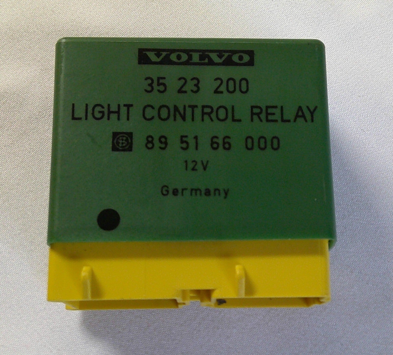 VOLVO LIGHT CONTROL RELAY 3523200 TESTED 1 YEAR WARRANTY  M4