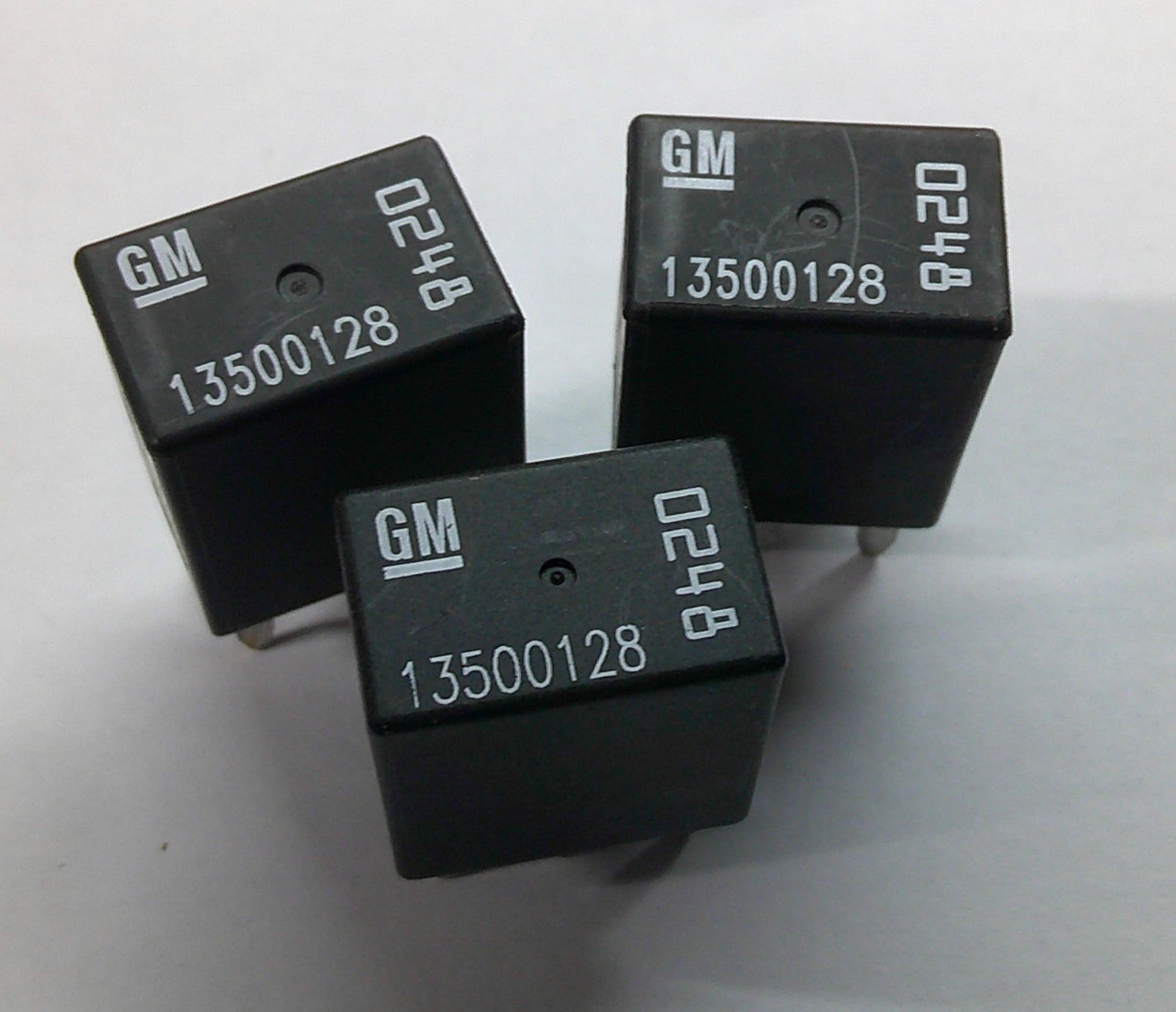 GM  RELAY  SET 13500128  0248 TESTED 1 YEAR WARRANTY    GM6