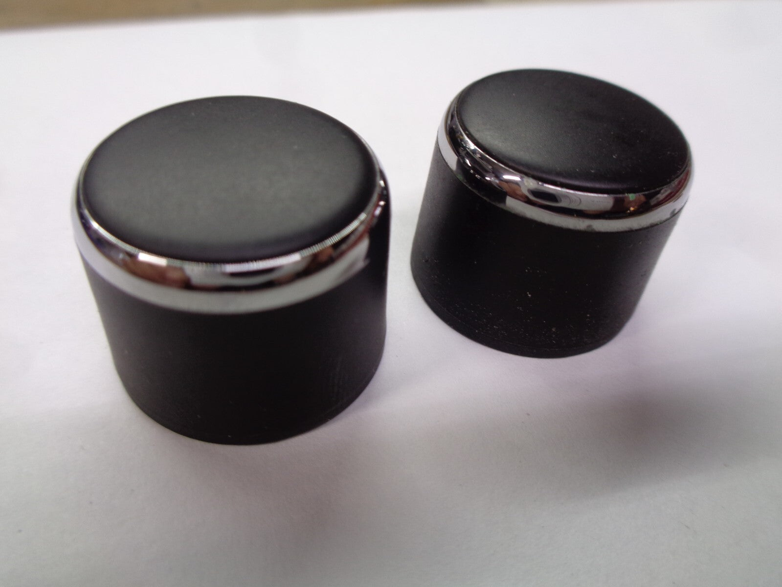 10 11 12 13 SUZUKI KIZASHI RADIO STEREO TUNER KNOB SET GENUINE OEM - RarePartsFinder.Com