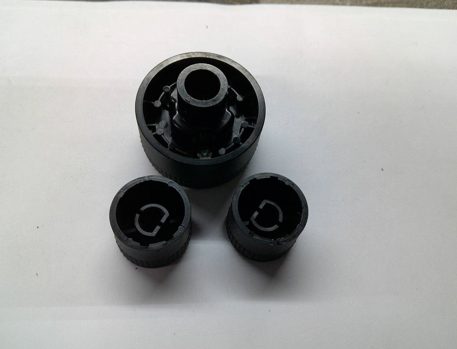 2010 2011 MAZDA CX-7 RADIO STEREO TUNER CONTROL KNOB SET OEM FREE SHIPPING - RarePartsFinder.Com