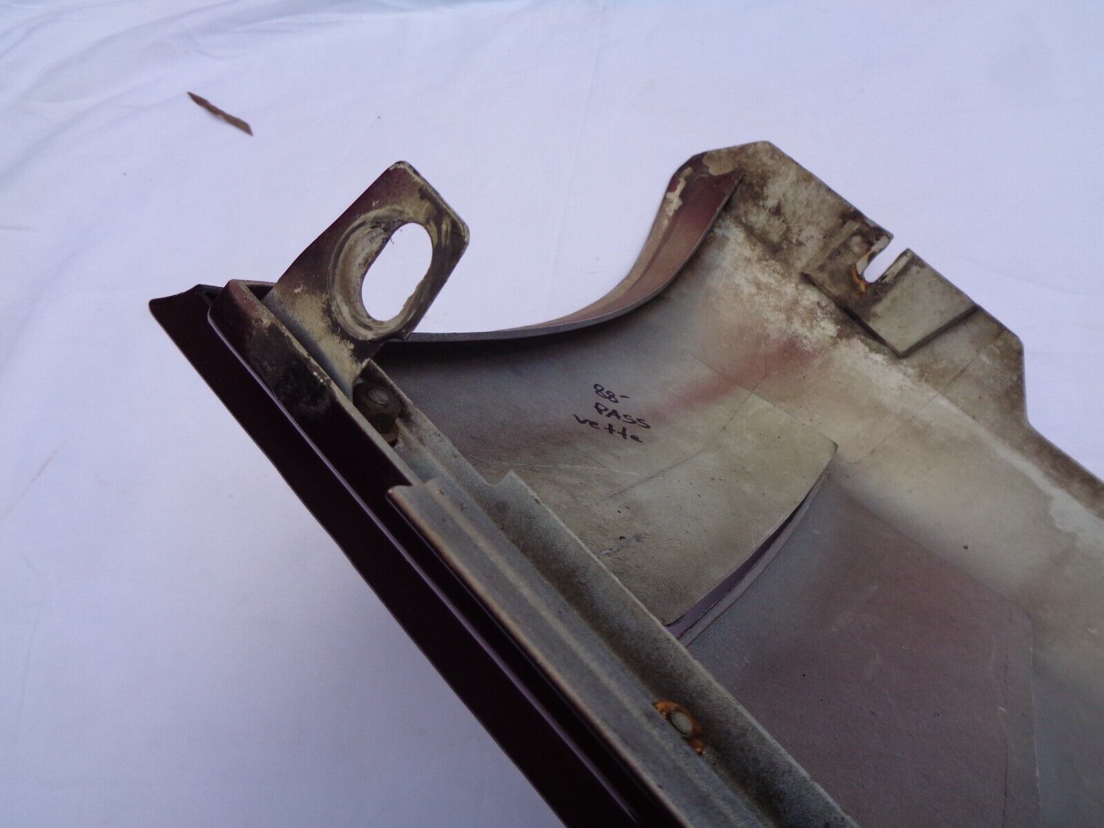 85 - 90 Corvette Maroon Right Passenger Front Fender 14104010 Free Ship A1 - RarePartsFinder.Com