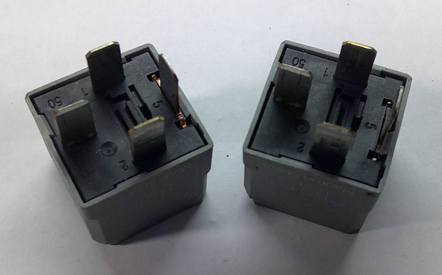 GM OEM 13500118 6047 RELAY SET  1 WARRANTY TESTED  GM2