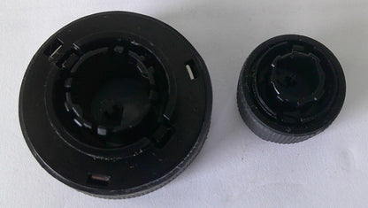2006 - 2010 CHEVROLET HHR RADIO STEREO TUNER CONTROL KNOB SET OEM FREE SHIP - RarePartsFinder.Com