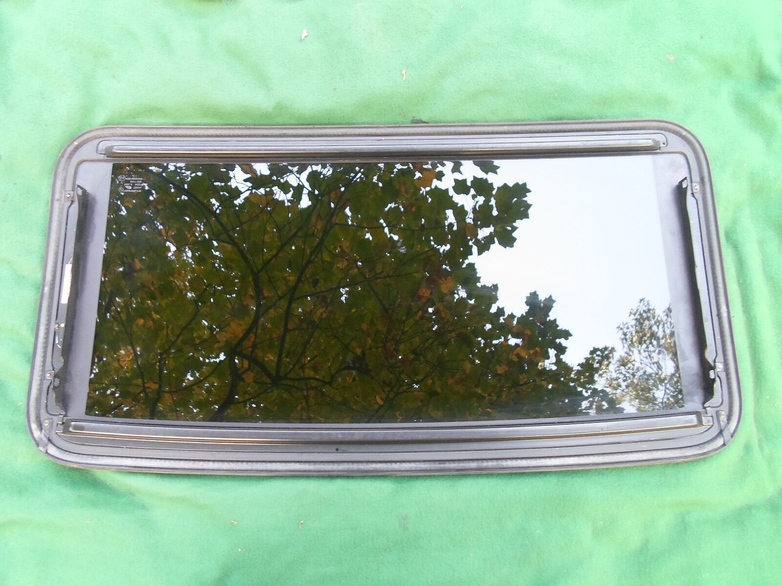 1999 CHEVY GEO PRIZM OEM FACTORY YEAR SPECIFIC SUNROOF GLASS PANEL FREE SHIPPING