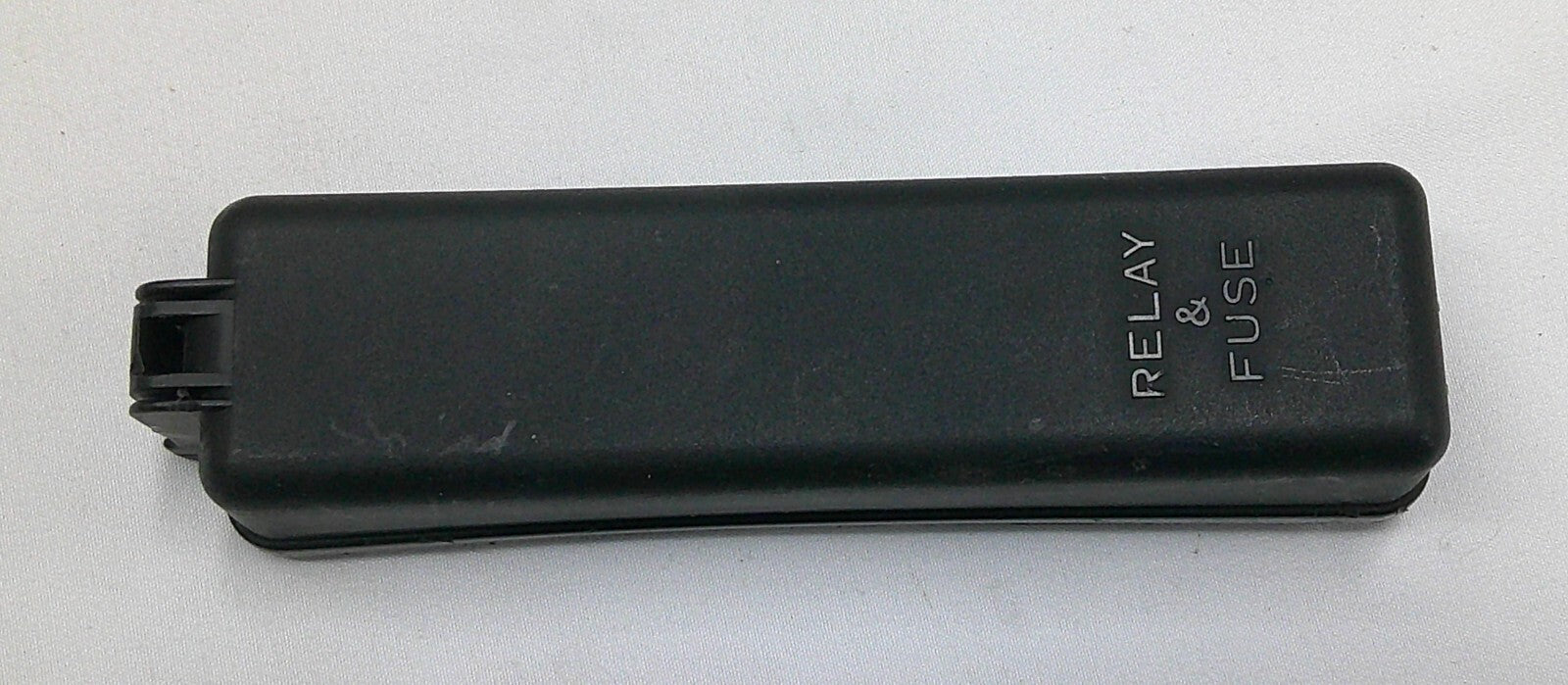1992 - 1996 TOYOTA CAMRY FUSE RELAY COVER LID  A17 - RarePartsFinder.Com
