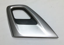 13 - 17 Hyundai Veloster Turbo passenger Front Door Handle Grip Trim RH B3 - RarePartsFinder.Com