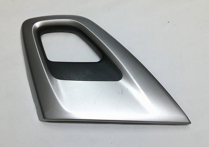 13 - 17 Hyundai Veloster Turbo passenger Front Door Handle Grip Trim RH B3 - RarePartsFinder.Com