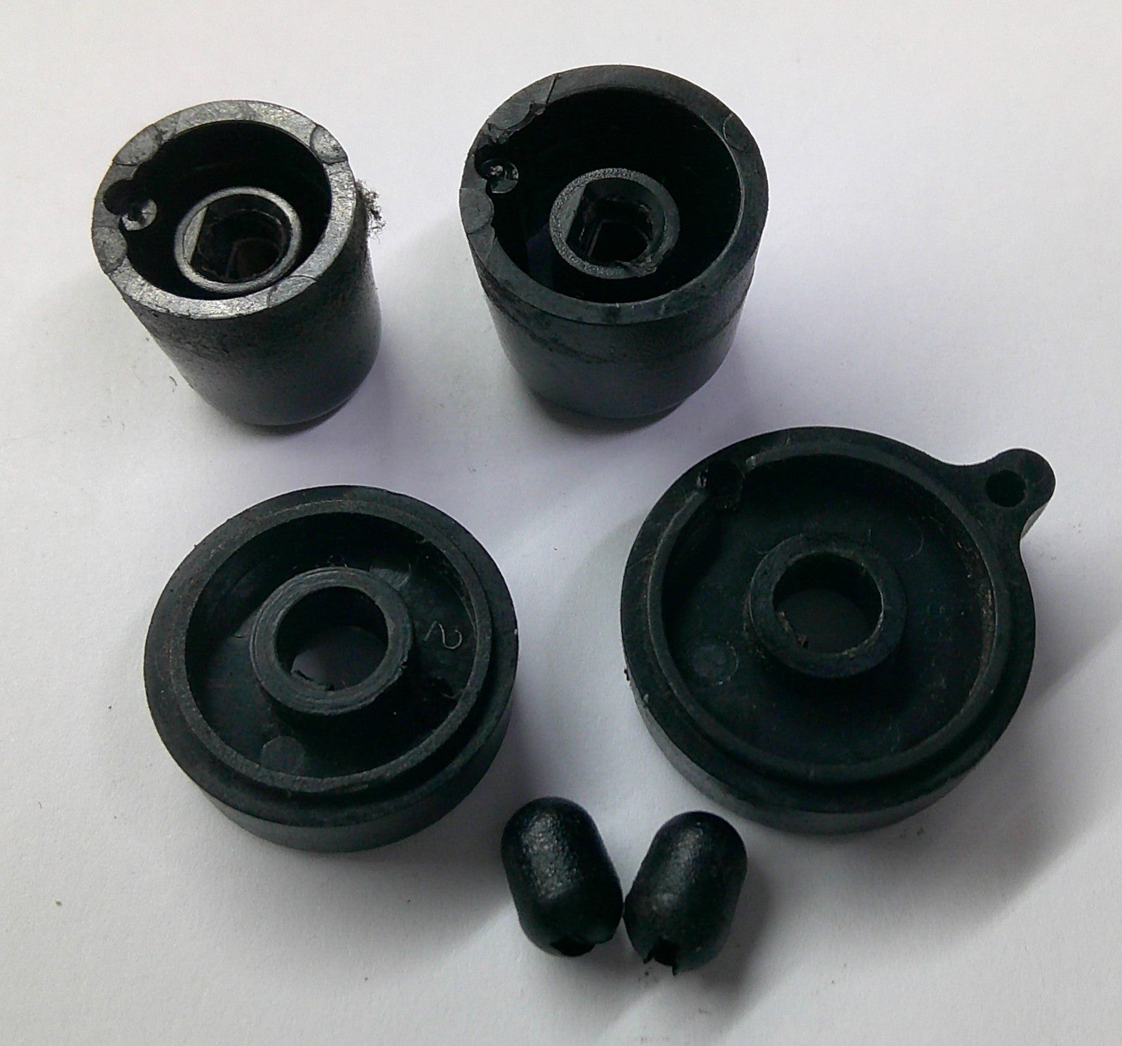 2000 CHEVY SILVERADO RADIO STEREO TUNER KNOB SET GENUINE OEM - RarePartsFinder.Com