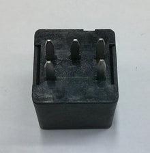 GM OEM OMRON 5 PIN  RELAY  12077865  1 YEAR WARRANTY GM4