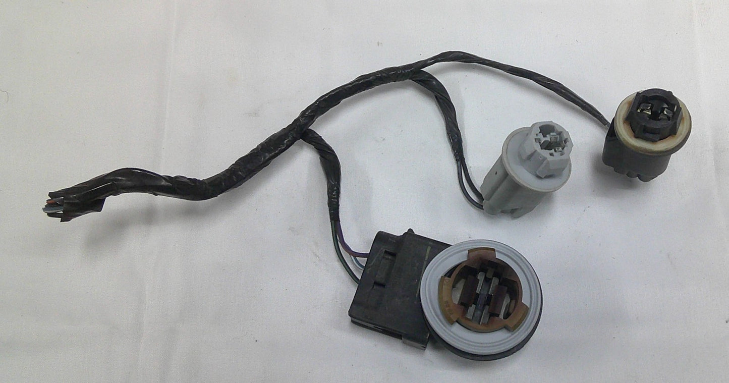 2006 - 2010 Ford Explorer Tail Light Pigtail Wire Harness OEM  A10