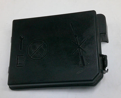 2015 - 2016 Chevy Trax Engine Compartment Fuse Relay Cover Lid 42342541 B10