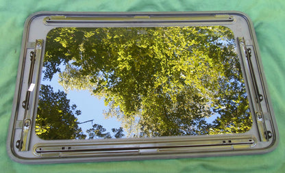 2007 PONTIAC G6  OEM FACTORY YEAR SPECIFIC SUNROOF GLASS  NO ACCIDENT FREE SHIP