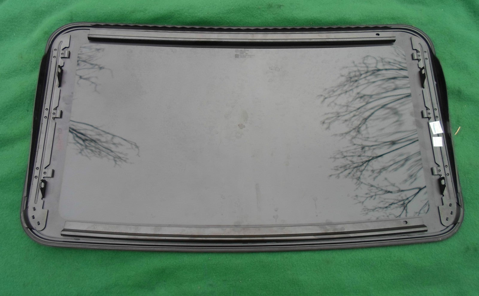 2007 CHEVY HHR YEAR SPECIFIC OEM FACTORY SUNROOF GLASS PANEL FREE SHIPPING! - RarePartsFinder.Com