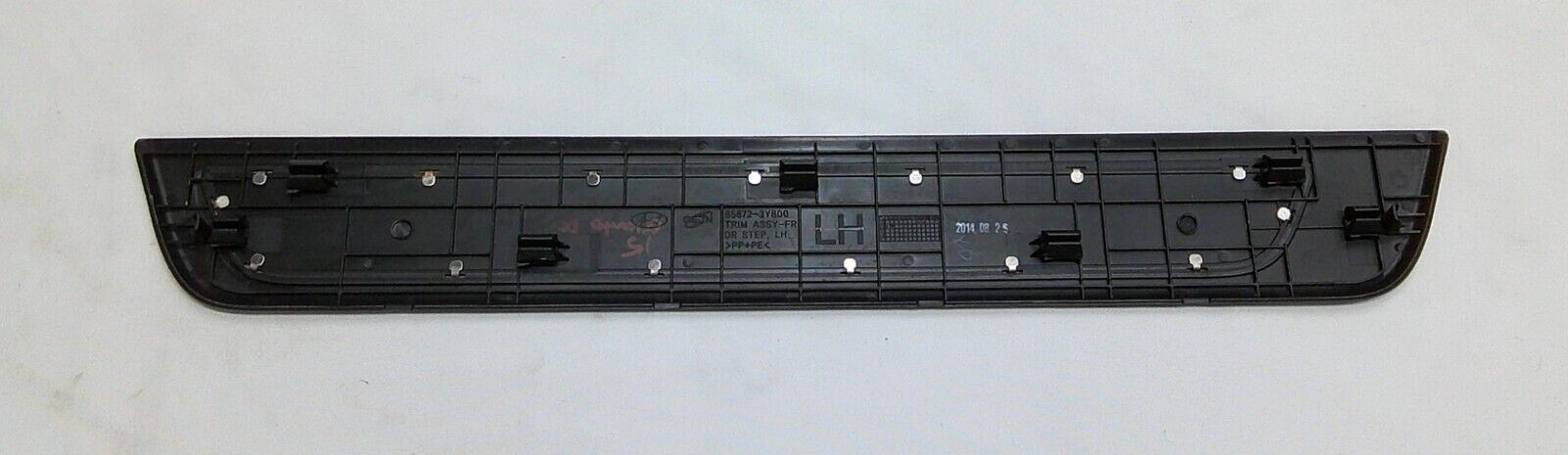 2014 2015 HYUNDAI ELANTRA OEM DRIVER DOOR SILL COVER TRIM FREE SHIPPING B2 - RarePartsFinder.Com