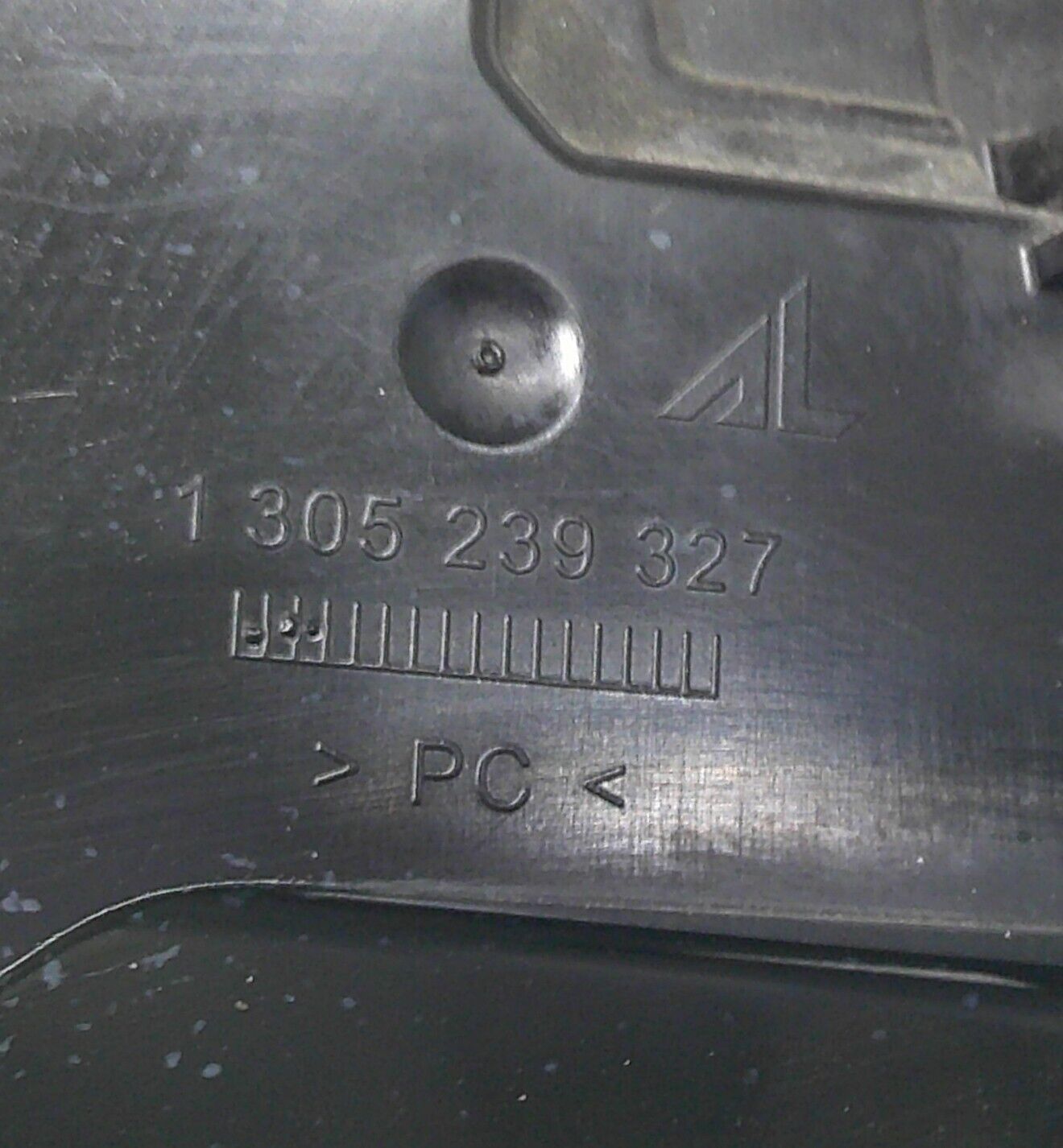 2011 2012 2013 VOLVO C70 RH HALOGEN HEADLIGHT BACK COVER 1305239327 B8 - RarePartsFinder.Com