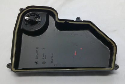 97-03 Mercedes W208 CLK320 430 Under Hood Right Fuse Box Cover Right 20254005 B7