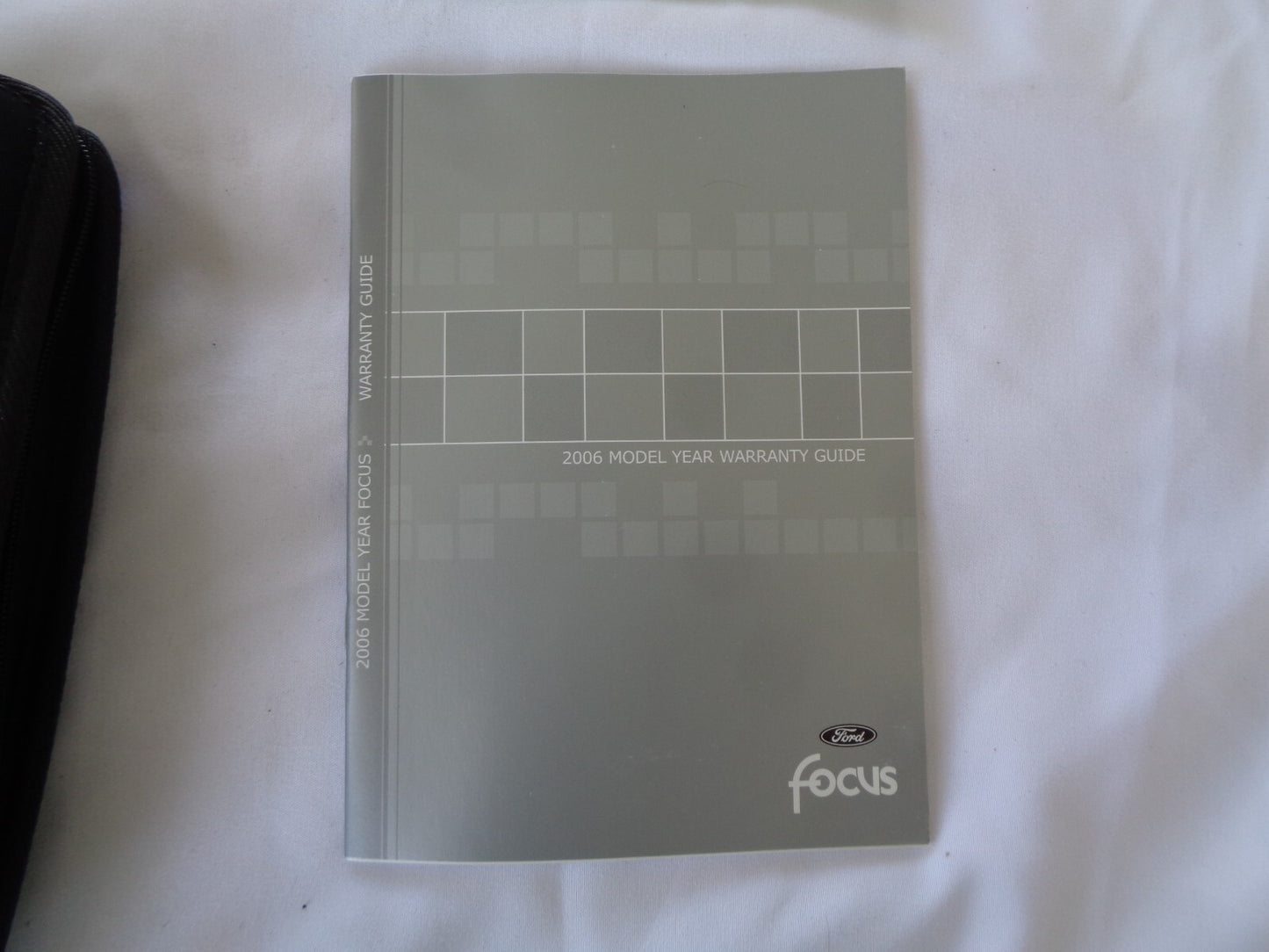2006 FORD FOCUS OWNERS MANUAL SET WITH CASE OEM FREE SHIPPING!