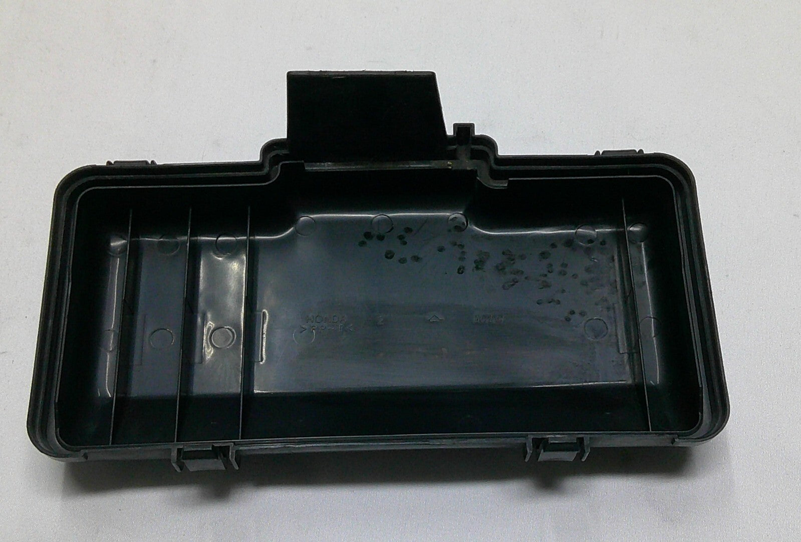 03 - 08 HONDA PILOT FUSE RELAY ENGINE COMPARTMENT COVER LID  B8 - RarePartsFinder.Com