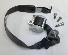 2002 - 2009 OEM CHEVROLET TRAILBLAZER REAR RIGHT PASSENGER SEAT BELT RETRACTOR - RarePartsFinder.Com