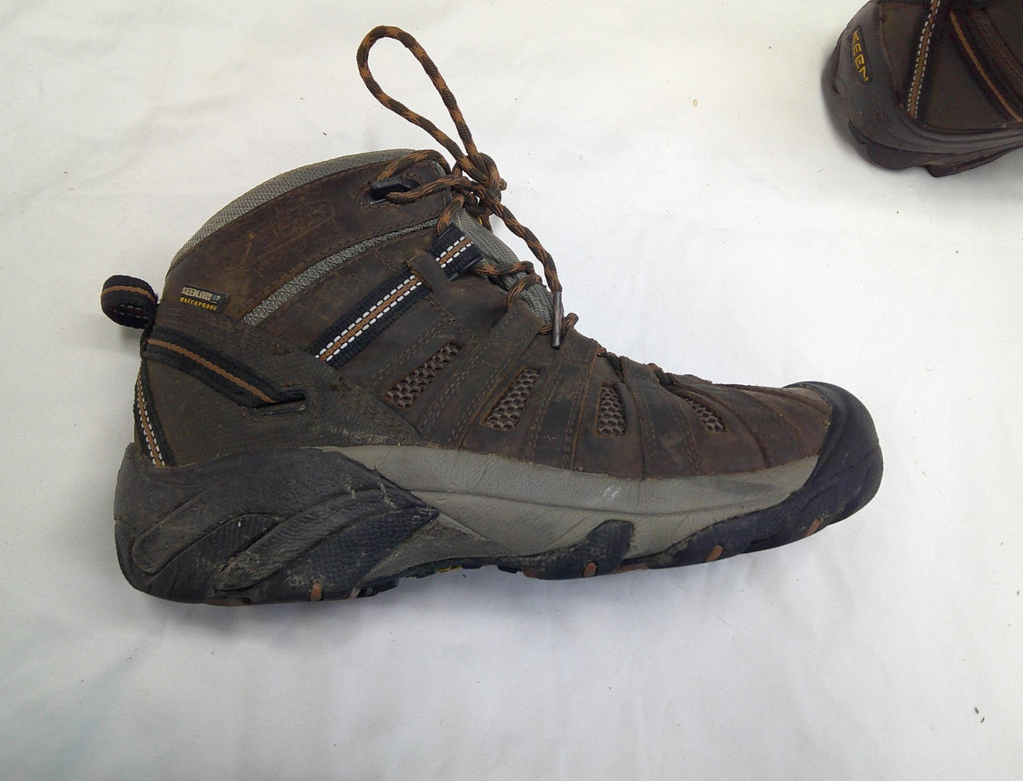 Keen Boots Mens 7D Brown Leather Waterproof Hiking Trail Outdoors Fair Shape B11