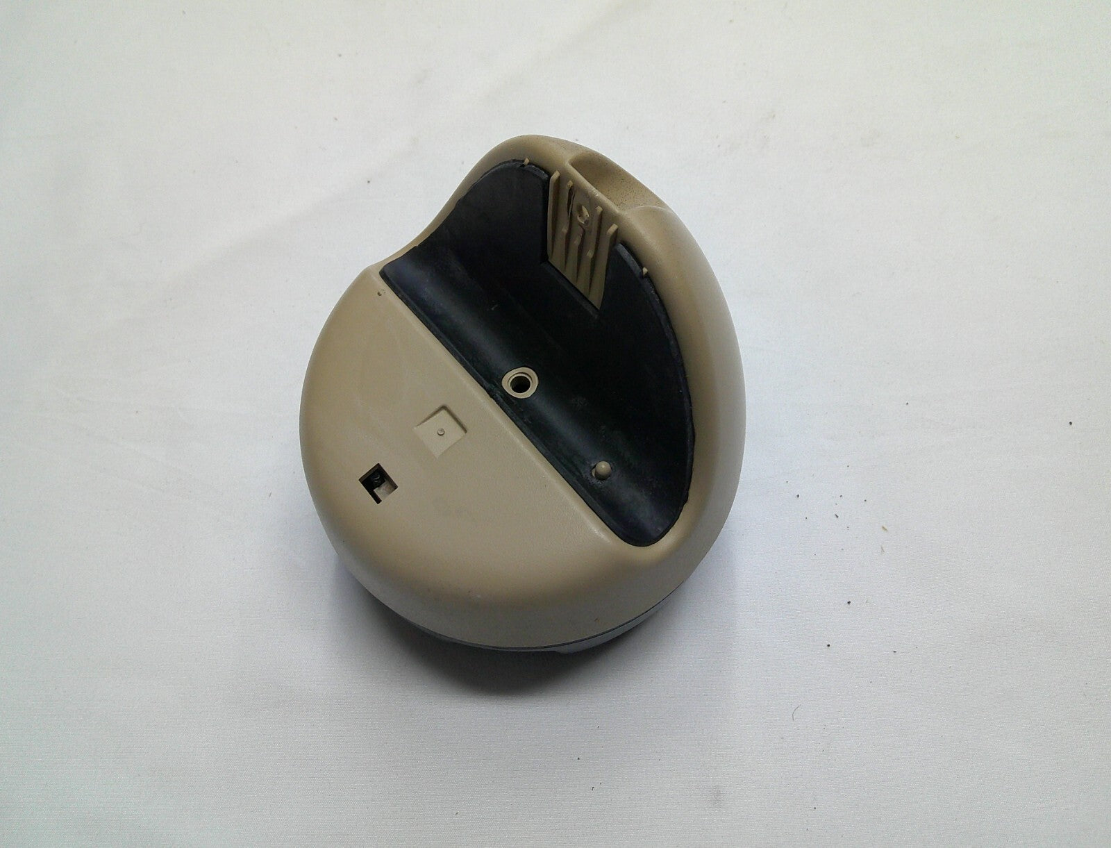 1999 - 2004 LAND ROVER DISCOVERY CUP HOLDER CONSOLE OEM L OR R FREE SHIPPING B2 - RarePartsFinder.Com