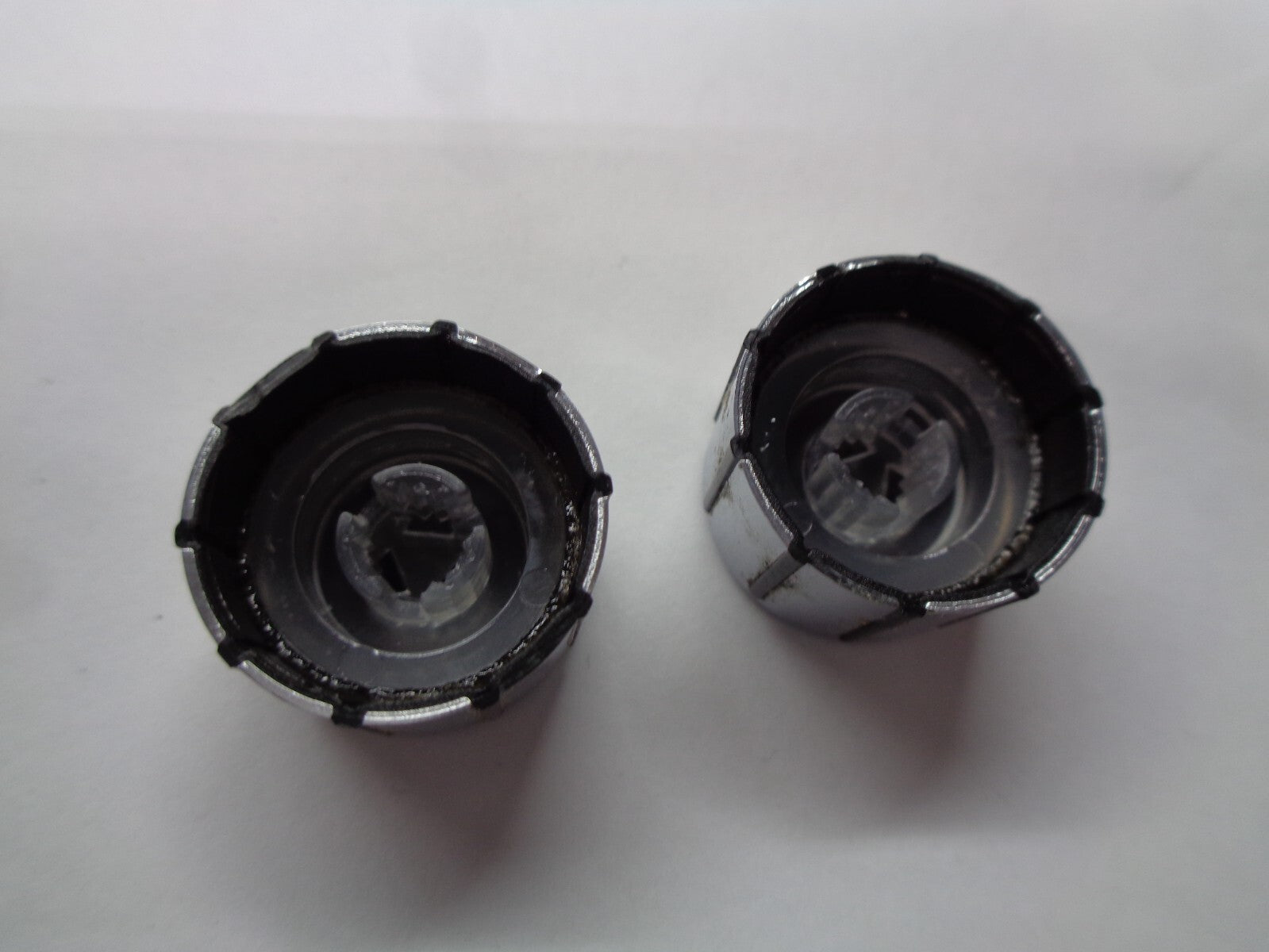 2012 - 2014 VOLKSWAGON PASSAT RADIO STEREO TUNER CONTROL KNOB SET OEM 1K0035180AC - RarePartsFinder.Com