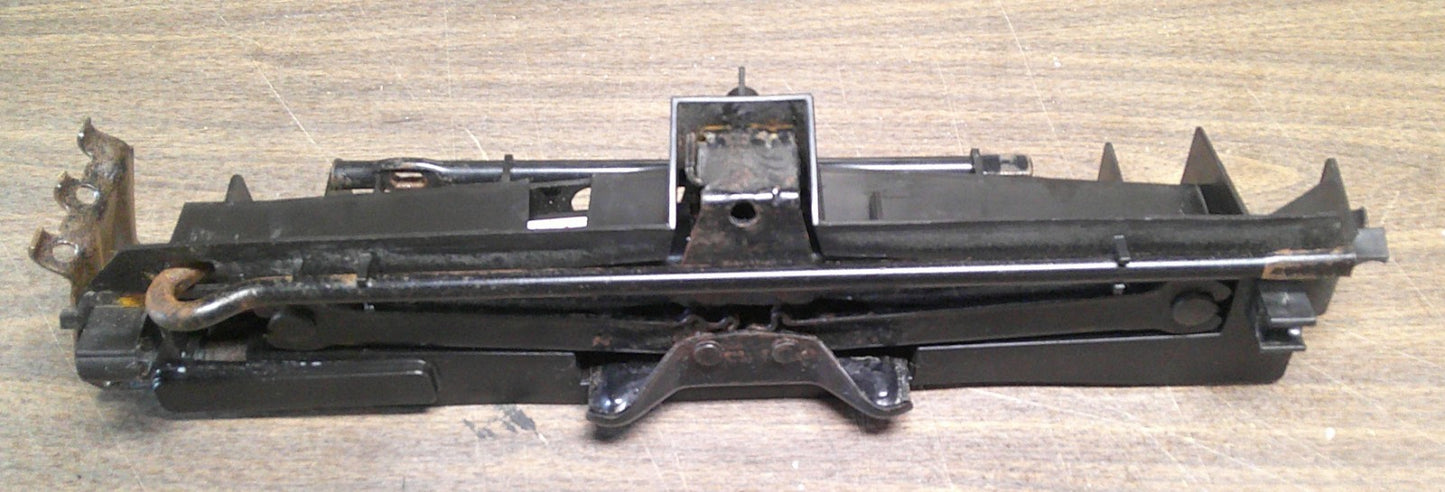 03 - 06 Ford Expedition Navigator OEM Spare Tire Emergency Jack 5L1Z-17080-B