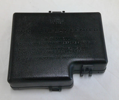2000 - 2005 DODGE NEON ENGINE FUSE BOX RELAY LID COVER R2 - RarePartsFinder.Com