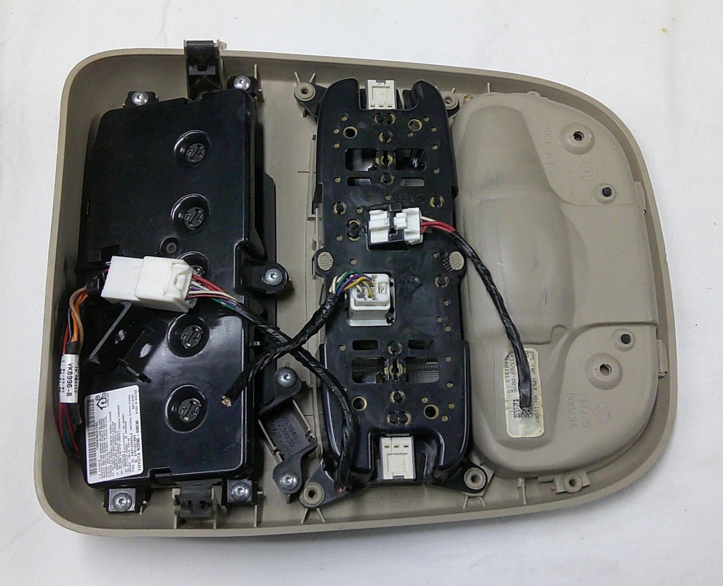 2004 - 2010 Toyota Sienna Overhead Console Light Storage 83290-08030 B12