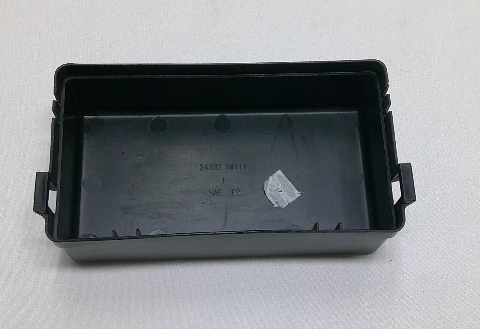 00 - 06 Nissan Sentra 1.8L Front Relay Fuse Box Upper Cover Lid 24382-5M011 B3 - RarePartsFinder.Com