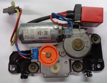 1998 - 2002 LINCOLN CONTINENTAL OEM SUNROOF MOTOR  F8OZ-15790-AB TESTED SM2 - RarePartsFinder.Com