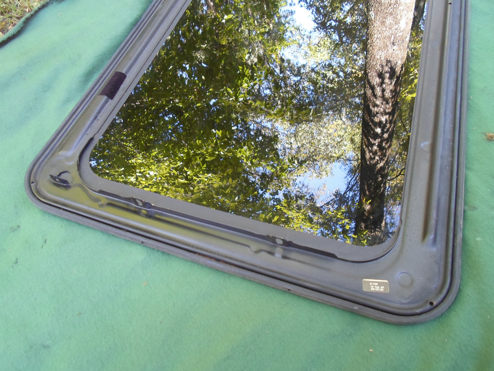 2002 CHEVROLET MONTE CARLO YEAR SPECIFIC SUNROOF GLASS OEM FREE SHIPPING!