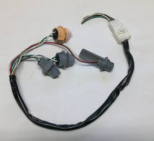 02-04 AVALON PASSENGER RIGHT TAILLIGHT PIGTAIL WIRE HARNESS OEM 81555-07030 A10 - RarePartsFinder.Com