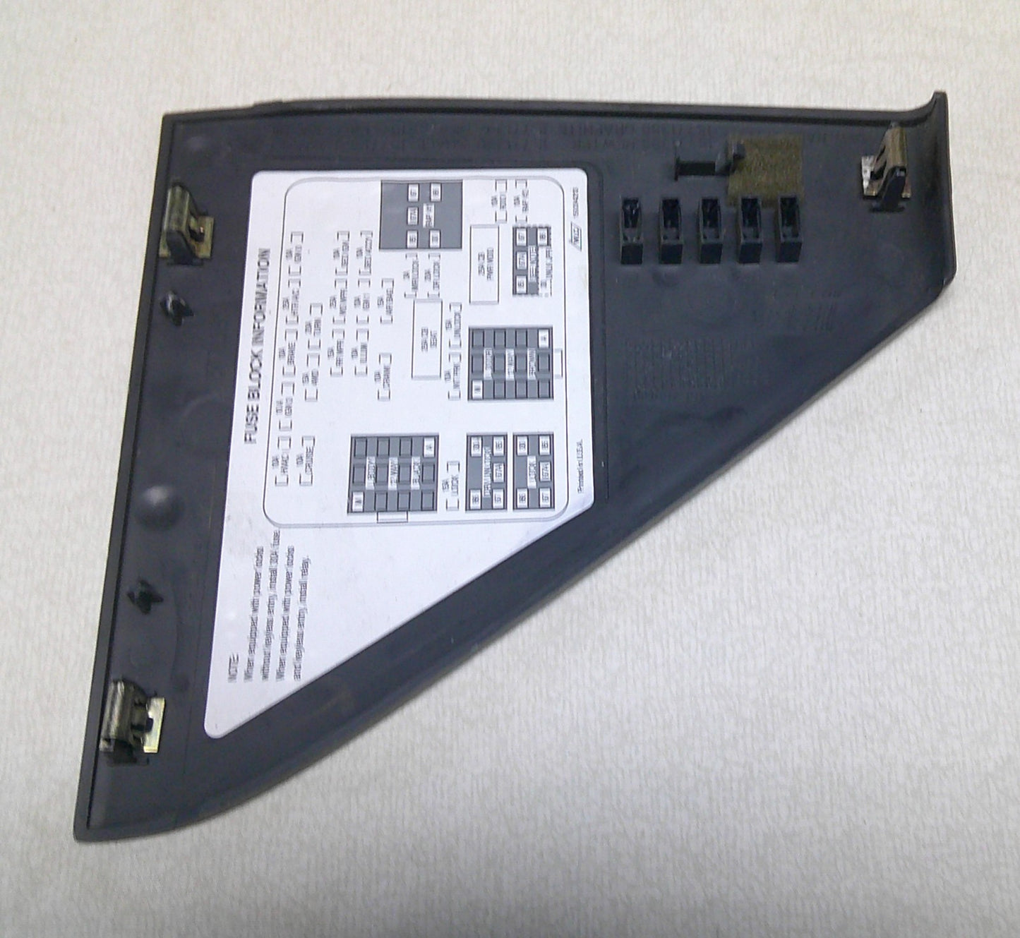 2001 Chevy Silverado Interior Left Relay Cover 15771385 B3