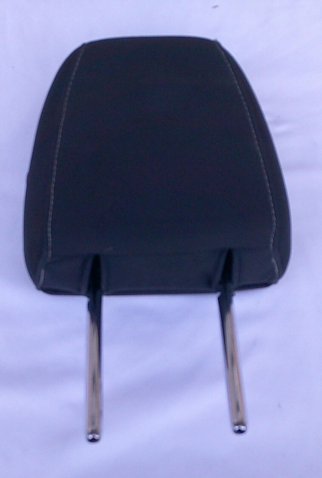 2013 - 2015 FORD ESCAPE REAR L R SEAT HEADREST BLACK CLOTH GOOD CONDITION - RarePartsFinder.Com