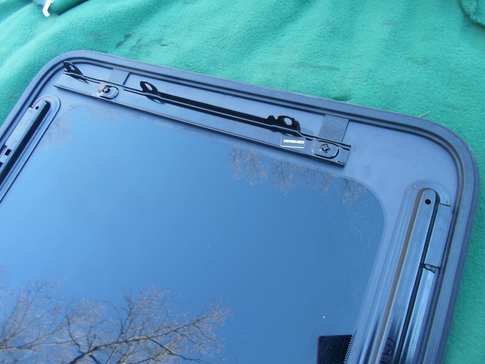 2004 CHEVY MALIBU MAXX OEM FACTORY SUNROOF GLASS YEAR SPECIFIC  FREE SHIPPING! - RarePartsFinder.Com